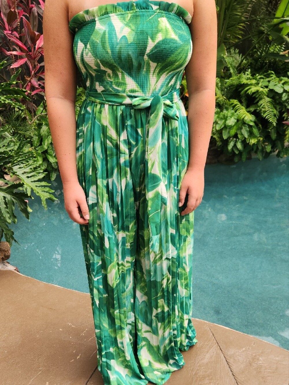 Gorgeous Summer Jumpsuit. Like New! Vacay Vibes! - Picture 3 of 7